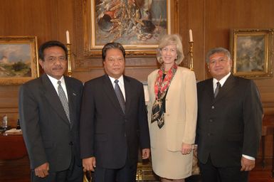 Marshall Islands President Kessai Note, second from left, visiting Department of Interior headquarters for meeting with Secretary Gale Norton