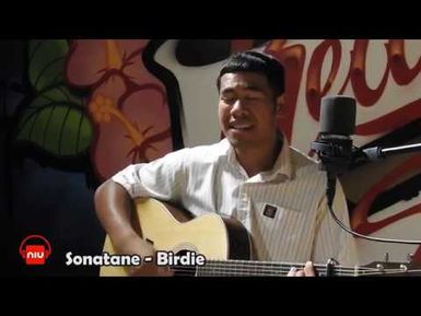 Sonatane - 'Birdie' performed in the Niu FM Recording Studios