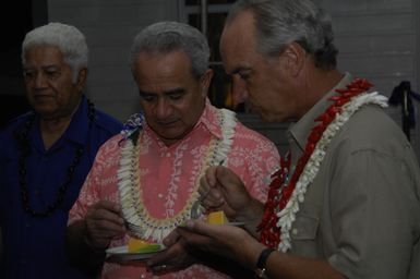 [Assignment: 48-DPA-SOI_K_Amer_Sam] Pacific Islands Tour: Visit of Secretary Dirk Kemmpthorne [and aides] to American Samoa, U.S. Territory [48-DPA-SOI_K_Amer_Sam__DI15562.JPG]