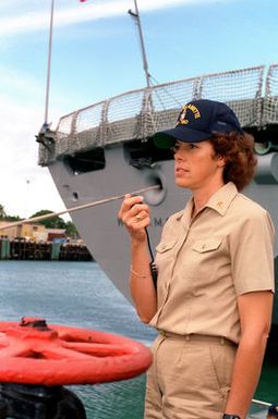 CHIEF Boatswain's Mate (BWC) Geraldine Morvay, Leading CHIEF PETTY Officer 1ST Division, speaks into the 1MC microphone during preparations to get the fleet oiler USS WILLIAMETTE (AO-180) underway