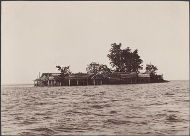 Sulafou, artificial island near Fore Fou, Malaita, Solomon Islands, 1906 / J.W. Beattie