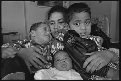 Liliani Sisi Taualupe with her children