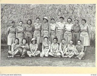 1942-11-23. UNITED STATES NURSES IN NEW GUINEA. (NEGATIVE BY BOTTOMLEY)