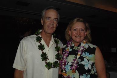 [Assignment: 48-DPA-09-28-08_SOI_K_NPS_Vol_AZ] President's Call to Service Award ceremony and reception for volunteers at the U.S.S. Arizona Memorial, Pearl Harbor, Honolulu, Hawaii, with Secretary Dirk Kempthorne [joining the National Park Service's Chief Historian for the Memorial, Daniel Martinez, among the dignitaries on hand] [48-DPA-09-28-09_SOI_K_NPS_Vol_AZ_IOD_4704.JPG]