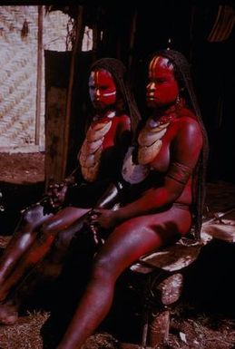 [People at Mount Hagen show in Papua New Guinea ] BRIT-A-AR003-003-04-128