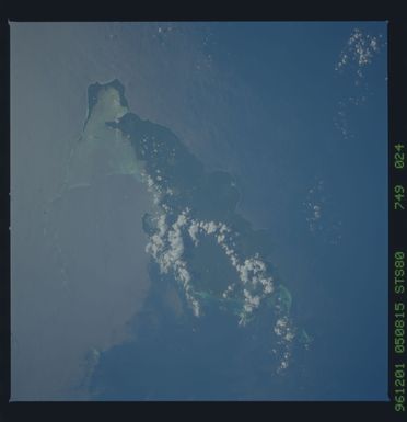 STS080-749-024 - STS-080 - Earth observations taken from Space Shuttle Columbia during STS-80 mission