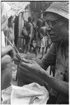 Master artist Sulafanamae of Tofu plaiting a comb