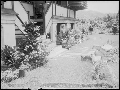 Chinnery's house and garden, Malaguna Road, Rabaul, New Guinea, ca. 1935 / Sarah Chinnery