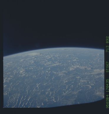 STS067-713-092 - STS-067 - Earth observations taken from shuttle orbiter Endeavour during STS-67 mission