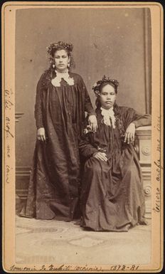Two Tahitian women