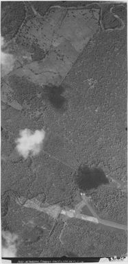 [Aerial photographs relating to the Japanese occupation of Madang, Papua New Guinea, 1943] (87)