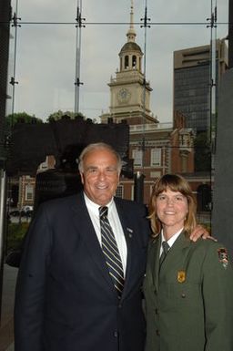 [Assignment: 48-DPA-07-13-08_SOI_K_Philly_Rec] Reception at Independence National Historical Park for attendees at the National Governors Association Centennial Meeting in Philadelphia, Pennsylvania. Secretary Dirk Kempthorne [and Independence National Historical Park Deputy Superintendent Darla Sidles delivered official remarks; and the Secretary conversed with fellow NGA attendees, among them Pennsylvanina Governor Edward Rendell, Vermont Governor James Douglas, Wyoming Governor Dave Freudenthal, Guam Governor Felix Camacho, former Tennessee Governor Don Sundquist, and former Michigan Governor John Engler.] [48-DPA-07-13-08_SOI_K_Philly_Rec_IOD_9342.JPG]