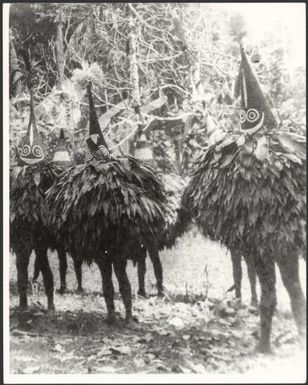 Row of male and female Dukduks, Matupit, Rabaul Harbour, New Guinea, 1929 / Sarah Chinnery