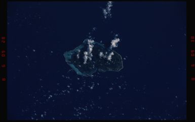 STS050-52-015 - STS-050 - Huahine Nui and Huahine Iti, Tahiti Aachipelago, Pacific Ocean.