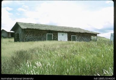 Co-Op Building, Korofeigu