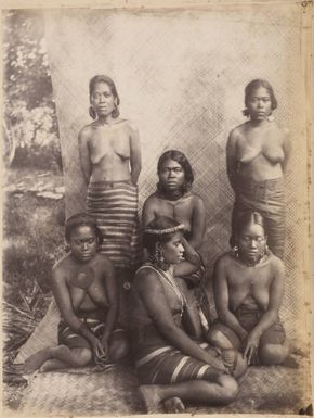 Young women, 1886