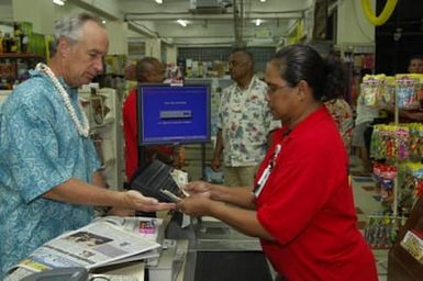 [Assignment: 48-DPA-SOI_K_Palau_6-7-9-07] Pacific Islands Tour: Visit of Secretary Dirk Kempthorne [and aides] to Palau Islands, Republic of Palau [48-DPA-SOI_K_Palau_6-7-9-07__DI13041.JPG]