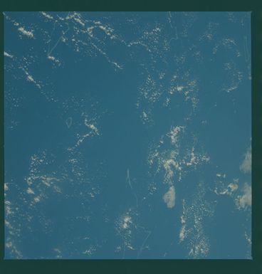 S06-39-155 - STS-006 - Earth observations taken during STS-6 mission