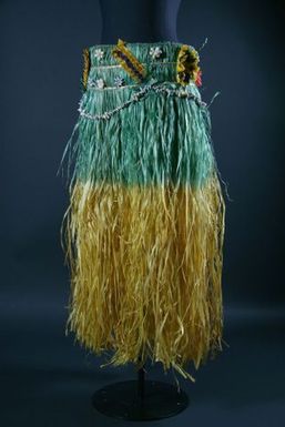 Pāreu kiri'au (Hula Skirt)