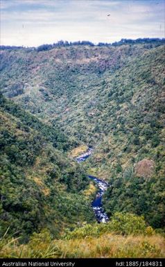 Mt Hagen - Baiyer Valley, 20 miles after Hagen - Upper Baiyer Gorge