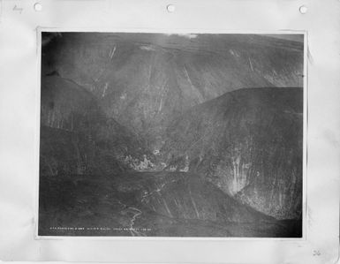 Hawaii - Waipio Valley through Waipio Gulch