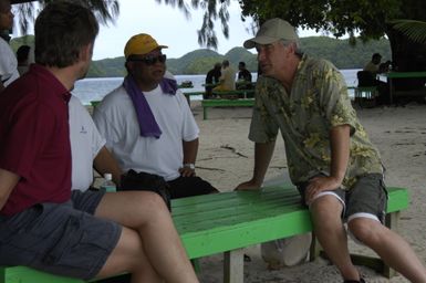 [Assignment: 48-DPA-SOI_K_Palau_6-7-9-07] Pacific Islands Tour: Visit of Secretary Dirk Kempthorne [and aides] to Palau Islands, Republic of Palau [48-DPA-SOI_K_Palau_6-7-9-07__DI12744.JPG]