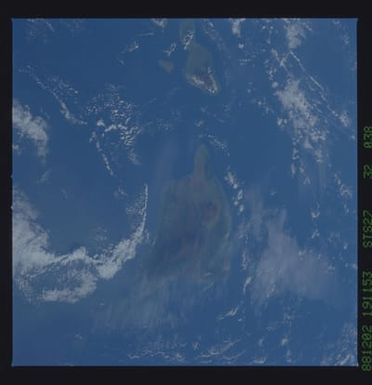 S27-32-038 - STS-027 - STS-27 earth observations