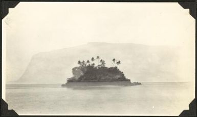 Islands, Samoa, 1929 / C.M. Yonge