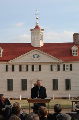 [Assignment: 48-DPA-01-12-09_SOI_K_Mt_Vernon] Visit of Secretary Dirk Kempthorne to Mount Vernon Estate and Gardens, Mount Vernon, Virginia, [for touring and announcement of the U.S. nomination of the George Washington home, along with the Papahanaumokuakea Marine National Monument in Hawaii, for inclusion on the United Nations Educational, Scientific, and Cultural Organization's (UNESCO's) World Heritage List. Joining Secretary Kempthorne for the announcement was James Rees, Executive Director of the Mount Vernon Estate and Gardens.] [48-DPA-01-12-09_SOI_K_Mt_Vernon_DOI_5717.JPG]