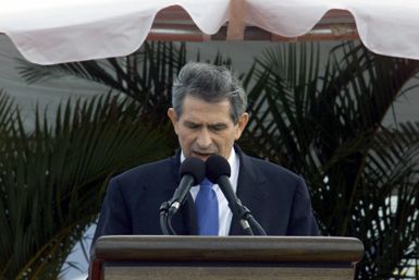 Deputy Secretary of Defense, The Honorable Paul E. Wolfowitz makes a speech during the Change of Command Ceremony for the Commander-in-CHIEF US Pacific Command at Marine Corps Base, Kaneohe Bay, Hawaii. During the Ceremony Admiral Dennis C. Blair relinquished his command to Admiral Thomas B. Fargo