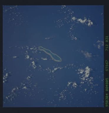 STS067-712-031 - STS-067 - Earth observations taken from shuttle orbiter Endeavour during STS-67 mission