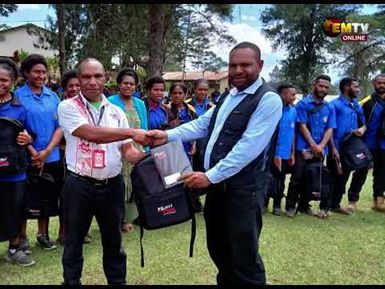 SCHOOL KIT PRESENTATION