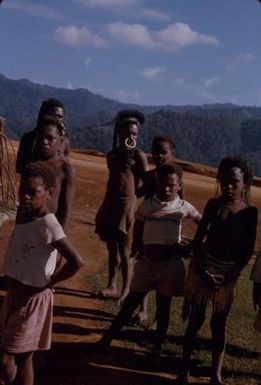 [People in the Mount Piora, Papua New Guinea]