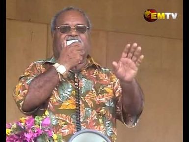 Dulcianna Somare-Brash farewells her father