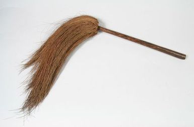 I Roi (Fly whisk)
