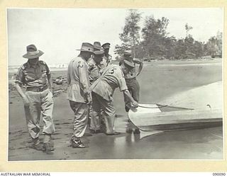 AITAPE, NEW GUINEA. 1945-03-19. GENERAL SIR THOMAS A. BLAMEY, COMMANDER-IN-CHIEF, ALLIED LAND FORCES, SOUTH WEST PACIFIC AREA (5), LIEUTENANT-GENERAL F.H. BERRYMAN, CHIEF OF STAFF (2); ..