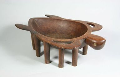 Tanoa fai‘ava (kava bowl)