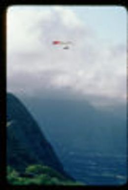 Hawaii hang gliding