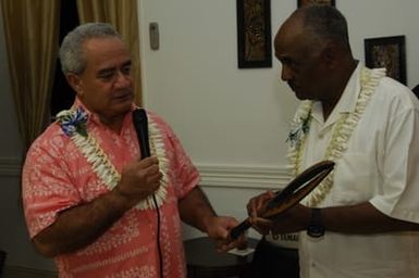 [Assignment: 48-DPA-SOI_K_Amer_Sam] Pacific Islands Tour: Visit of Secretary Dirk Kemmpthorne [and aides] to American Samoa, U.S. Territory [48-DPA-SOI_K_Amer_Sam__DI15495.JPG]