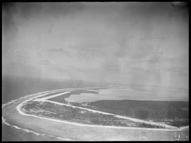 Aitutaki, showing airfield