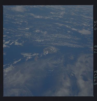 STS073-719-075 - STS-073 - Earth observations taken from shuttle orbiter Columbia
