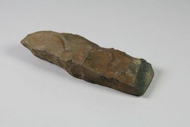 To'i Ma'a (Stone Adze)
