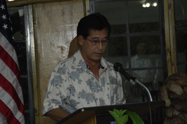 [Assignment: 48-DPA-SOI_K_Pohnpei_6-10-11-07] Pacific Islands Tour: Visit of Secretary Dirk Kempthorne [and aides] to Pohnpei Island, of the Federated States of Micronesia [48-DPA-SOI_K_Pohnpei_6-10-11-07__DI14129.JPG]