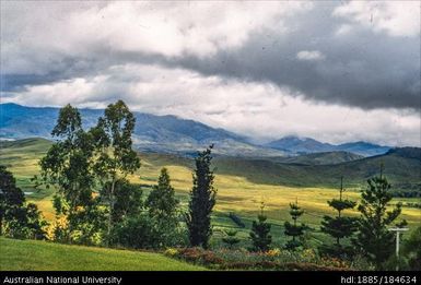 Aiyura - View from Schindler's towards Kainantu