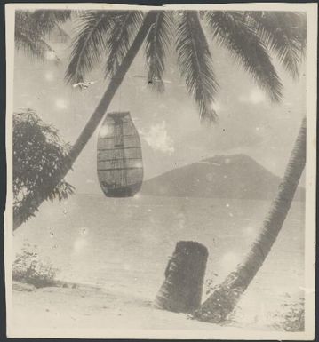 Fish traps, Rabaul Harbour, New Guinea, ca. 1930 / Sarah Chinnery