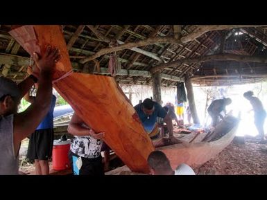 Traditional Canoe Building and Navigation | Ep.2
