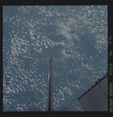 STS073-701-041 - STS-073 - Earth observations taken from shuttle orbiter Columbia