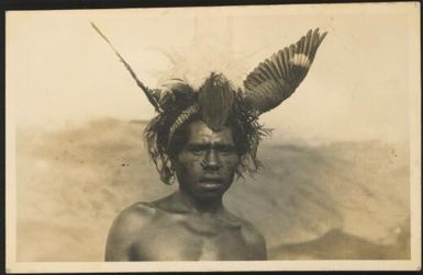 Ken and Iris Spinks' collection of photographs Central New Guinea, 1933-1936