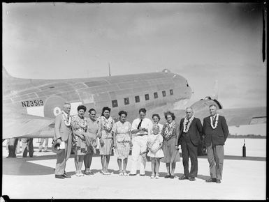 Dakota aircraft at Aitutaki airfield
