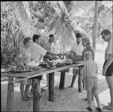 Tourists having lunch at Castaway Island resort, Fiji, November 1966 / Michael Terry